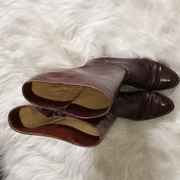 Salvatore Ferragamo sz 6B brow knee high inner zip boots. - Picture 11 of 14